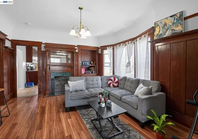 5th image of 1810 Adeline St, Oakland, CA 94607 | MLS# 41135889