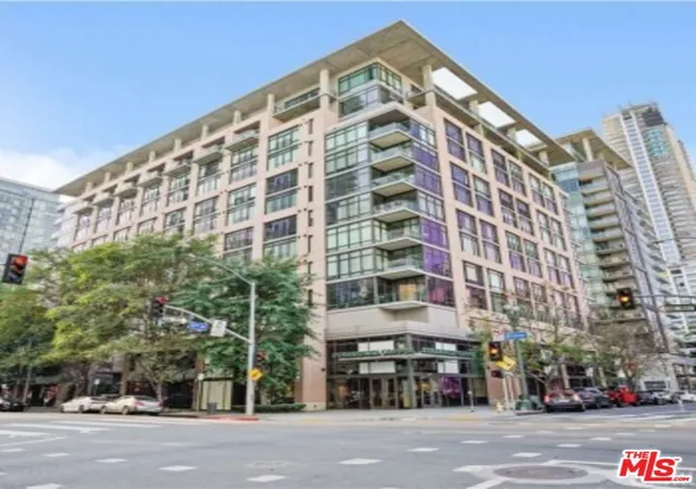 1st image of 1111 S Grand Ave #804, Los Angeles, CA 90015 | MLS# 26838009