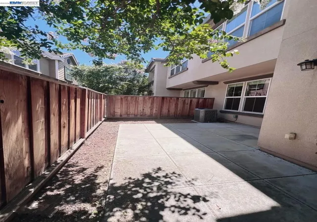 2nd image of 20 S Hidalgo St, Tracy, CA 95391 | MLS# 41135897