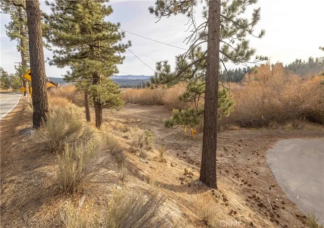 14th image of 39271 Seminole, Fawnskin, CA 92333 | MLS# IG26113000