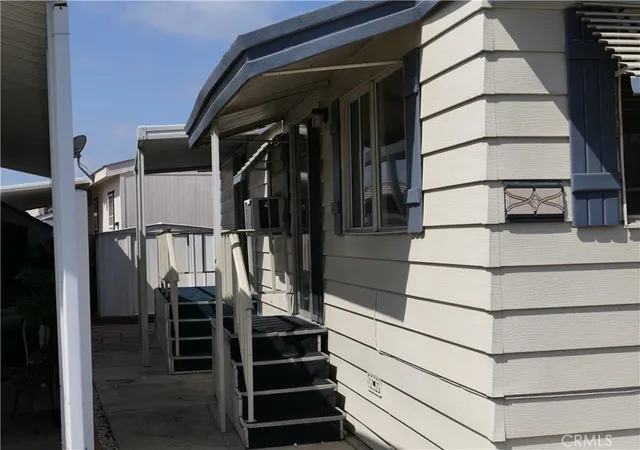 5th image of 15621 Beach #151, Westminster, CA 92683 | MLS# TR26113092