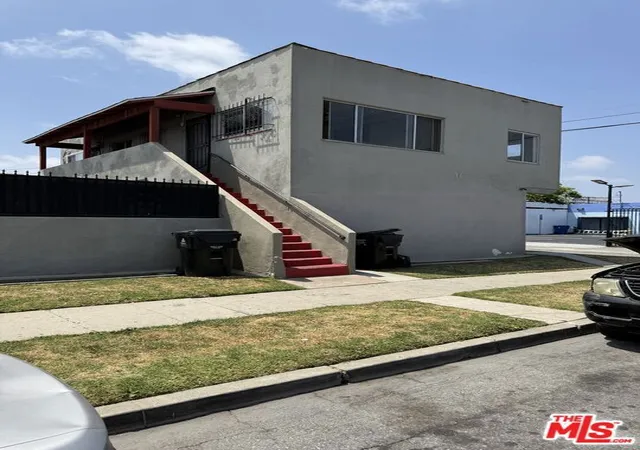 3rd image of 1501 W 87th St, Los Angeles, CA 90047 | MLS# 26838321