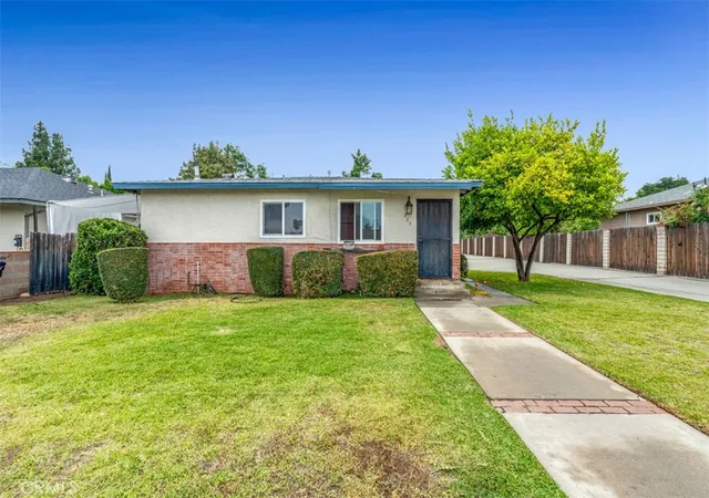 Photo 3 of Multi family home for sale at 223 Montana, Monrovia, CA 91016 | MLS# AR26110175 | Listing updated on 2026-09-17