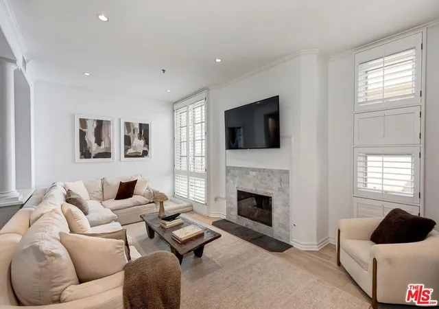 Photo 2 of Condo for sale at 9001 Dayton Way #D, Beverly Hills, CA 90211 | MLS# 26838259 | Listing updated on 2026-09-30