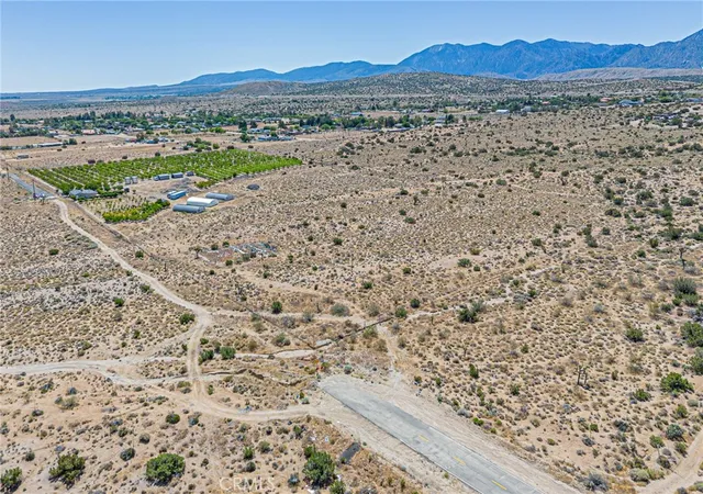 Photo 4 of Single family home for sale at 11126 E Ave W8, Pearblossom, CA 93553 | MLS# SR26113173 | Listing updated on 2026-05-26