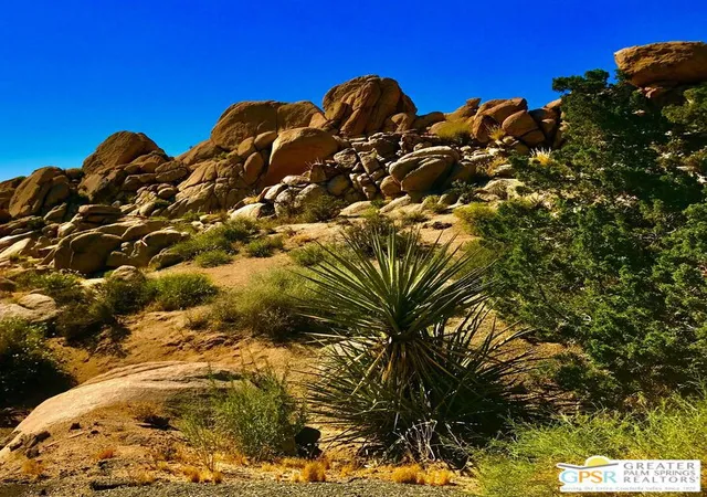 1st image of 6220 Mirlo Ct, Yucca Valley, CA 92284 | MLS# 26838349PS
