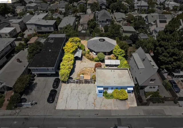 2nd image of 1535 Ashby Ave, Berkeley, CA 94703 | MLS# 41135931