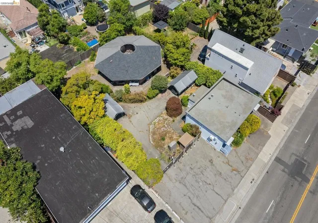 5th image of 1535 Ashby Ave, Berkeley, CA 94703 | MLS# 41135931