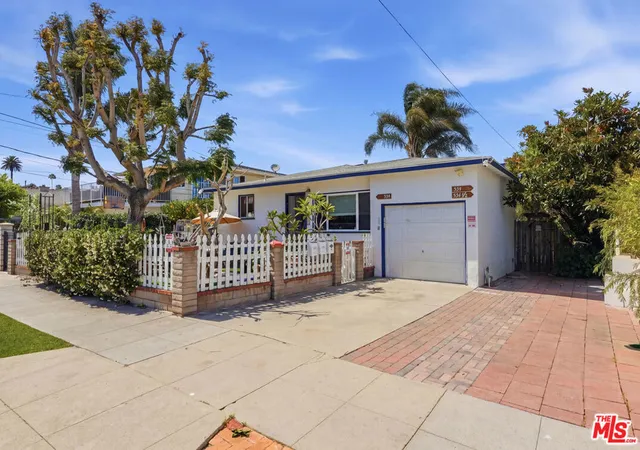 Homes for sale in San Pedro, CA | 534 W 39th St, San Pedro, CA 90731 | MLS# 26836481