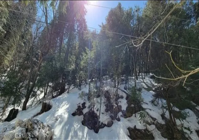 2nd image of 731 Jewel Dr, Crestline, CA 92325 | MLS# MB26113308