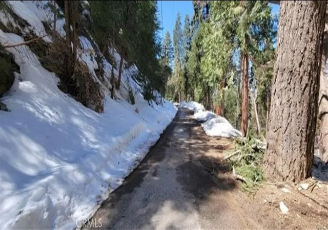 4th image of 731 Jewel Dr, Crestline, CA 92325 | MLS# MB26113308