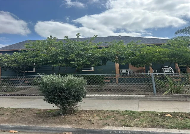 Photo 4 of Single family home for sale at 201 E Adele, Anaheim, CA 92805 | MLS# PW26113499 | Listing updated on 2026-05-28