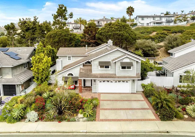 Homes for sale in Carlsbad, CA | 3533 Calle Gavanzo, Carlsbad, CA 92009 | MLS# NDP2605029