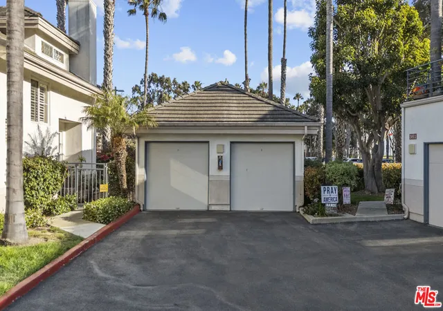 3rd image of 373 Blue Dolphin Dr, Port Hueneme, CA 93041 | MLS# 26838511