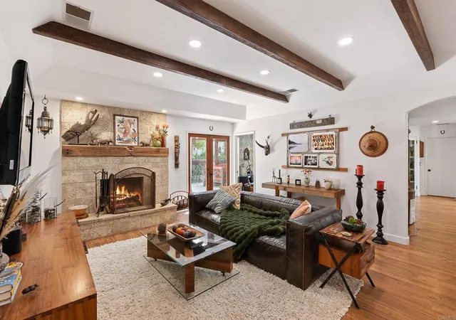 Homes for sale in Encinitas, CA | 808 Palaro Dr, Encinitas, CA 92024 | MLS# NDP2605031