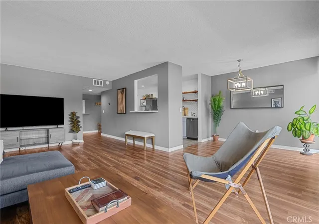 Homes for sale in Encino, CA | 5454 Zelzah Ave #309, Encino, CA 91316 | MLS# SR26113077