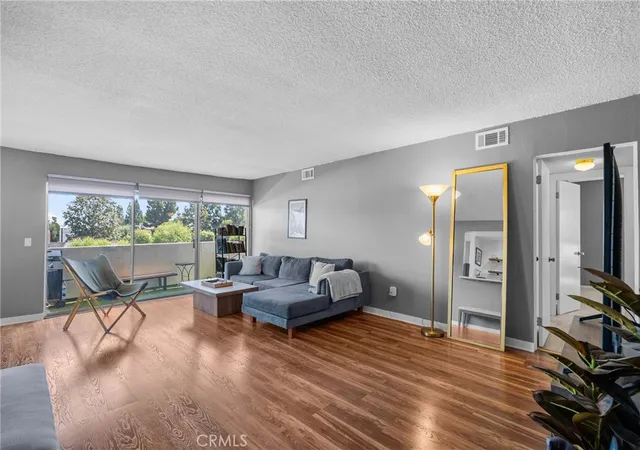 Homes for sale in Encino, CA | 5454 Zelzah Ave #309, Encino, CA 91316 | MLS# SR26113077