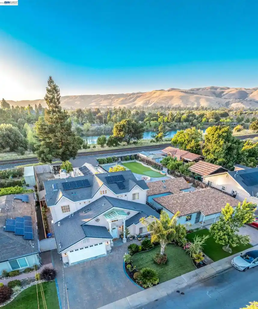 Photo 1 of Single family home for sale at 3249 Greenwood Dr, Fremont, CA 94536 | MLS# 41135958 | Listing updated on 2026-10-29