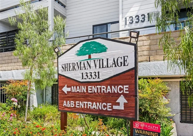 3rd image of 13331 Moorpark St #216, Sherman Oaks, CA 91423 | MLS# SR26109865