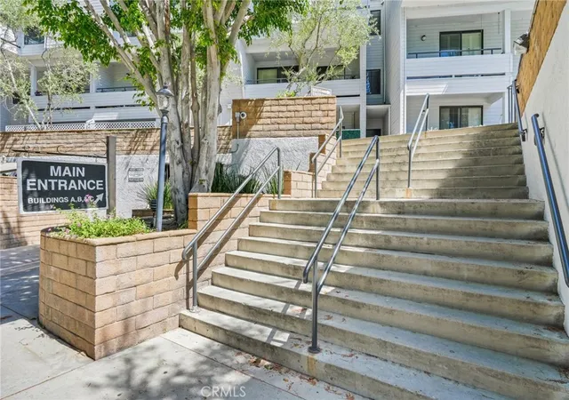 4th image of 13331 Moorpark St #216, Sherman Oaks, CA 91423 | MLS# SR26109865