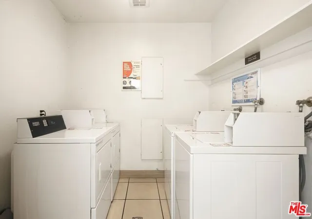 2nd image of 11645 Montana Ave, Los Angeles, CA 90049