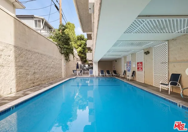 15th image of 11645 Montana Ave #206, Los Angeles, CA 90049 | MLS# 26824265