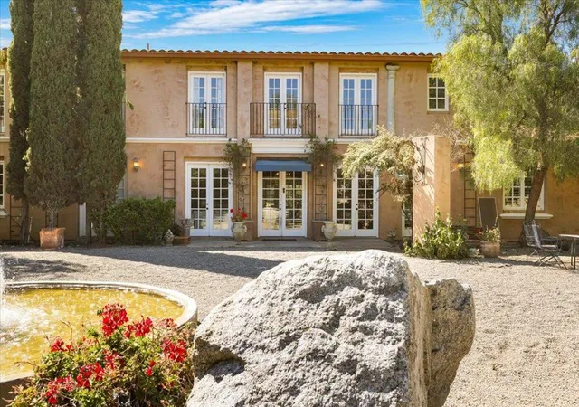 5th image of 2727 Thomas Rd, Hollister, CA 95023 | MLS# ML82048518
