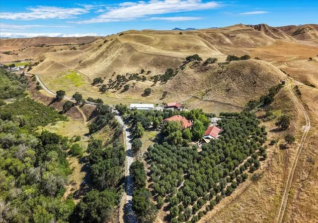 83rd image of 2727 Thomas Rd, Hollister, CA 95023 | MLS# ML82048518