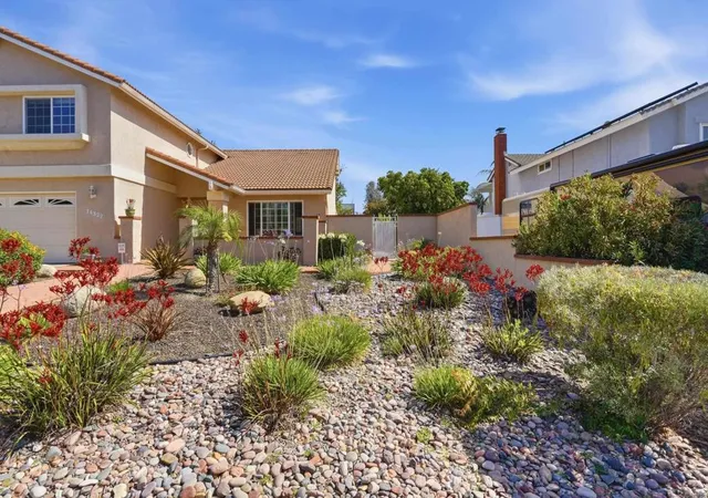 Photo 4 of Sale Pending at 14327 Jennings Vista Trl, Lakeside, CA 92040 | MLS# PTP2604003 | Listing updated on 2026-06-28