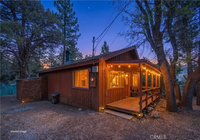 Homes for sale in Sugarloaf, CA | 451 Cedar Ln, Sugarloaf, CA 92386 | MLS# IG26105210