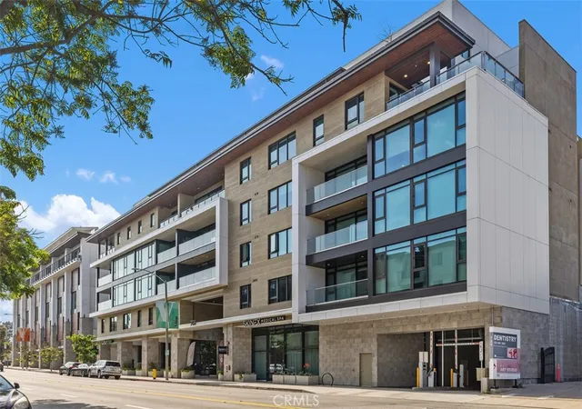 2nd image of 709 E Walnut St #315, Pasadena, CA 91101 | MLS# OC26105807