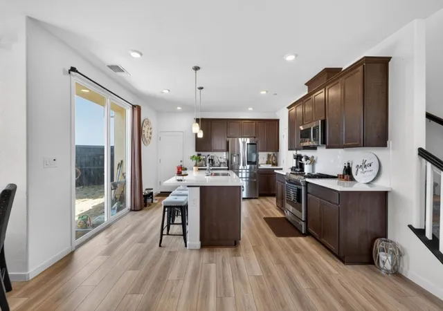 4th image of 4501 Blackrock Dr, Sacramento, CA 95834 | MLS# ML82046051