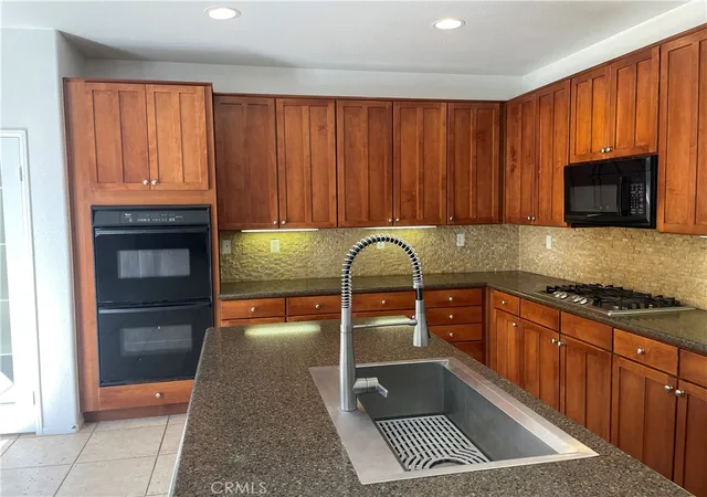 5th image of 15058 Zircon, Victorville, CA 92394 | MLS# HD26113724