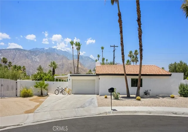Photo 3 of Single family home for sale at 767 E El Escudero, Palm Springs, CA 92262 | MLS# OC26113244 | Listing updated on 2026-09-27