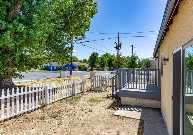 Homes for sale in Tehachapi, CA | 302 W C, Tehachapi, CA 93561 | MLS# PI26113759