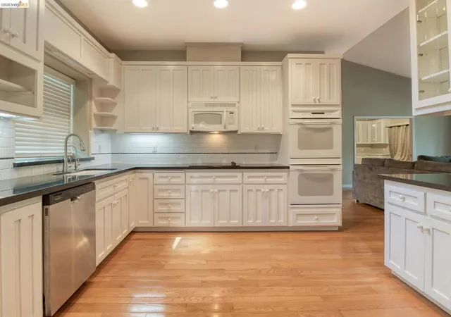 Photo 2 of Single family home for sale at 20920 Christopher Cir, Sonora, CA 95370 | MLS# 41133741 | Listing updated on 2026-10-07
