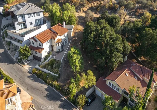 Homes for sale in Newhall, CA | 24923 Bella Vista Dr, Newhall, CA 91321 | MLS# DW26113830