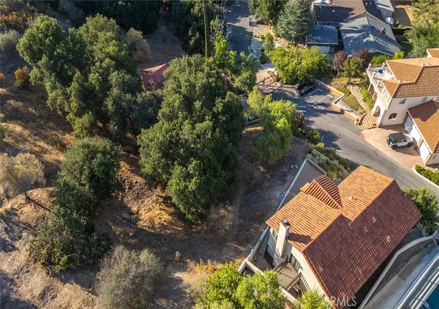 Homes for sale in Newhall, CA | 24923 Bella Vista Dr, Newhall, CA 91321 | MLS# DW26113830