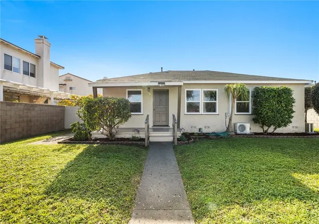 5th image of 2100 W Valencia, Fullerton, CA 92833 | MLS# OC26113694