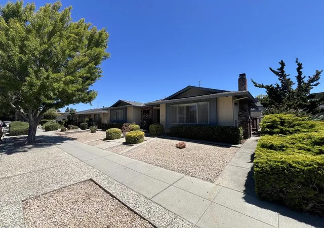 Photo 2 of Sale Pending at 635 Bolton Ct, San Jose, CA 95129 | MLS# ML82048551 | Listing updated on 2026-10-07