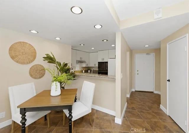 Homes for sale in Long Beach, CA | 700 E Ocean, Long Beach, CA 90802