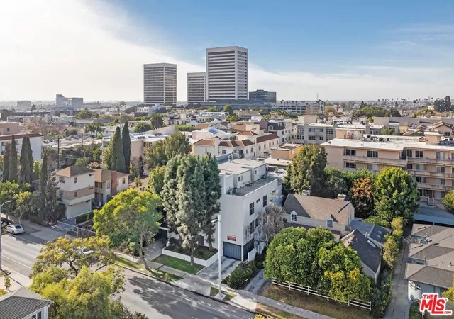 Photo 3 of Multi family home for sale at 1527 Veteran Ave, Los Angeles, CA 90024 | MLS# 26838777 | Listing updated on 2026-09-09