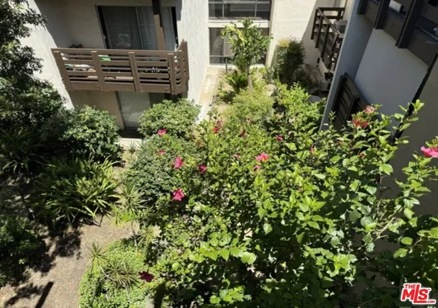 3rd image of 320 S Ardmore Ave #314, Los Angeles, CA 90020 | MLS# 26838701