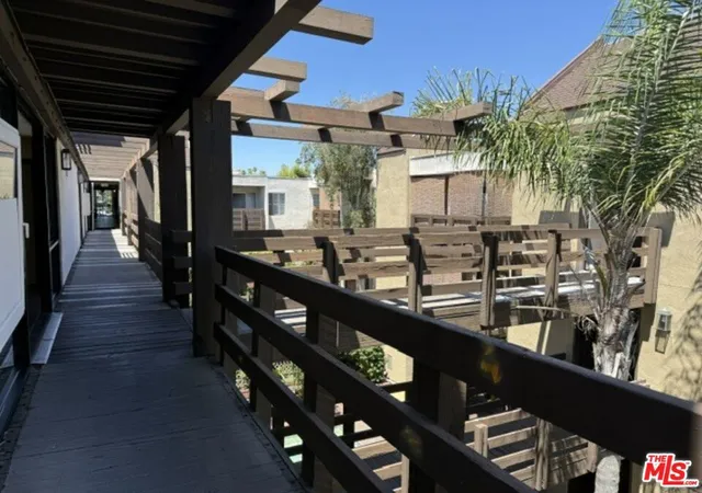 4th image of 320 S Ardmore Ave #314, Los Angeles, CA 90020 | MLS# 26838701