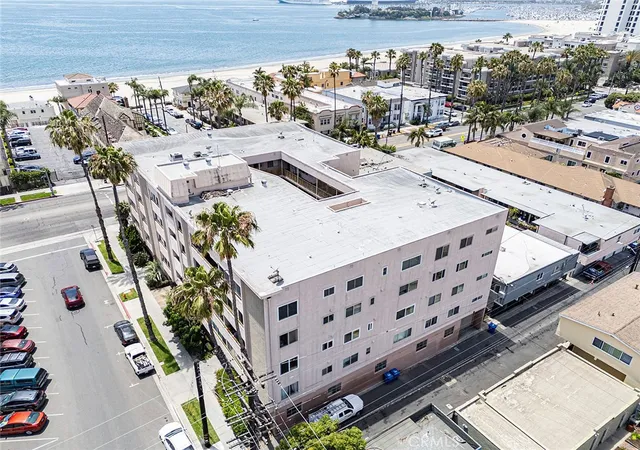 Homes for sale in Long Beach, CA | 1635 Ocean, Long Beach, CA 90802 | Houzeo