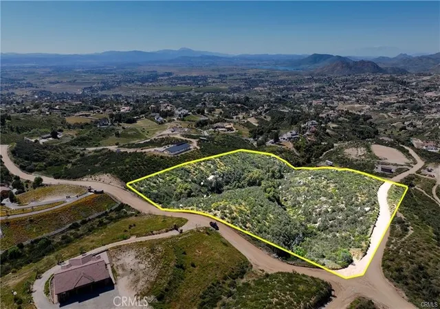 1st image of 0 Bruce Ln, Temecula, CA 92592 | MLS# SW26113921