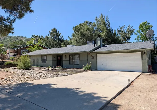 Homes for sale in Tehachapi, CA | 17941 Bold Venture, Tehachapi, CA 93561 | MLS# HD26113609