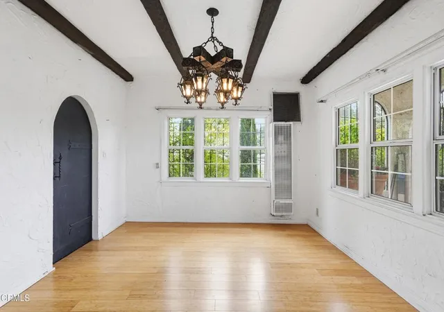 3rd image of 3911 De Longpre Ave, Los Angeles, CA 90027 | MLS# P1-27314