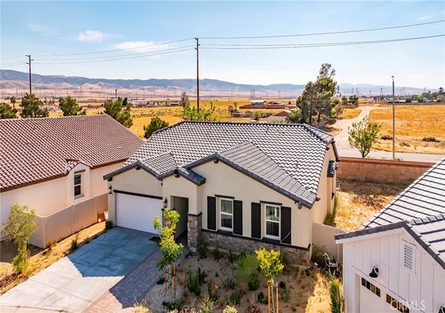 2nd image of 45061 Floral Vista, Lancaster, CA 93536 | MLS# DW26114048