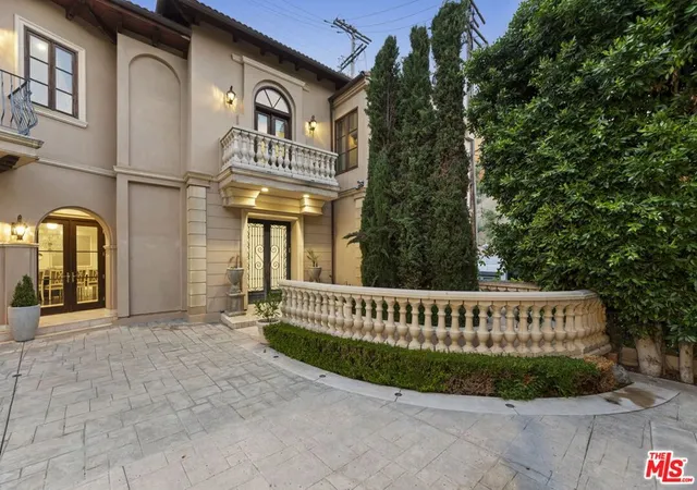 3rd image of 1465 N Robmar Dr, Beverly Hills, CA 90210 | MLS# 26838775